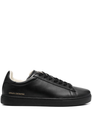 ARMANI EXCHANGE LOW-TOP LEATHER LOGO SNEAKERS