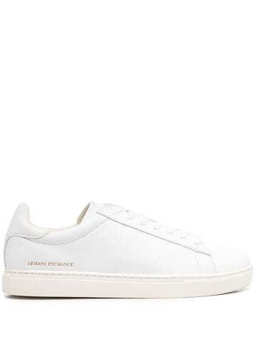 ARMANI EXCHANGE LOW-TOP LEATHER LOGO SNEAKERS