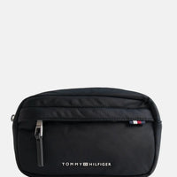 Tommy Hilfiger Signature Tech Crossover Bag