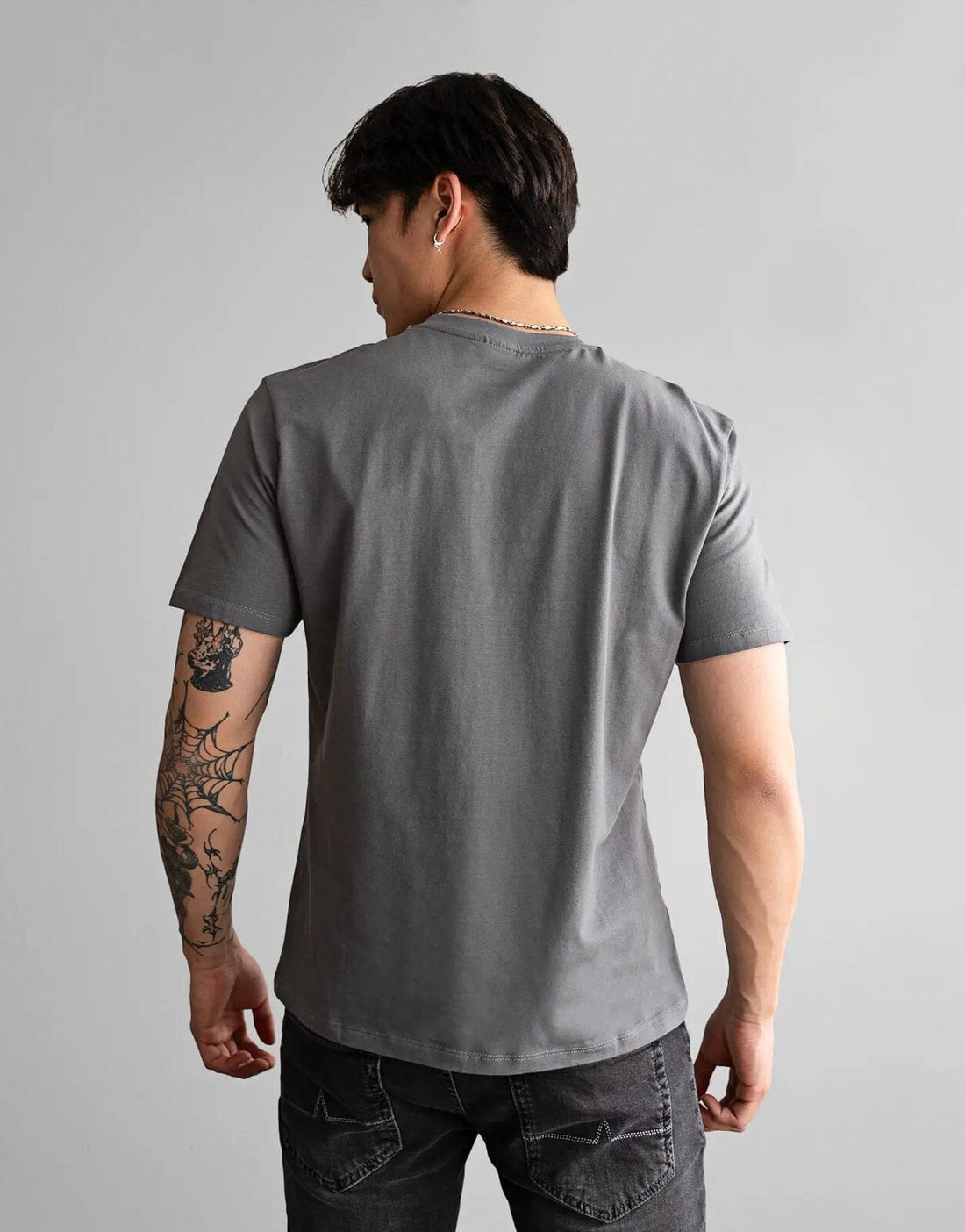 Fade Essential V-Neck Grey T-Shirt